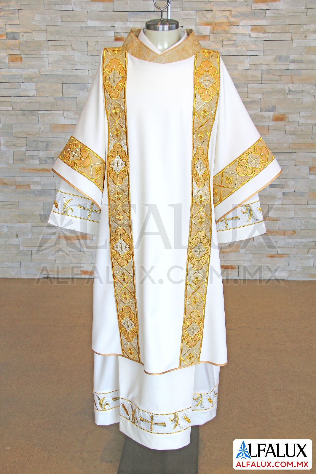 02 ROYAL Alfalux Dalmatica Blanco Doble Raya Mangas Brocado 213 (13)